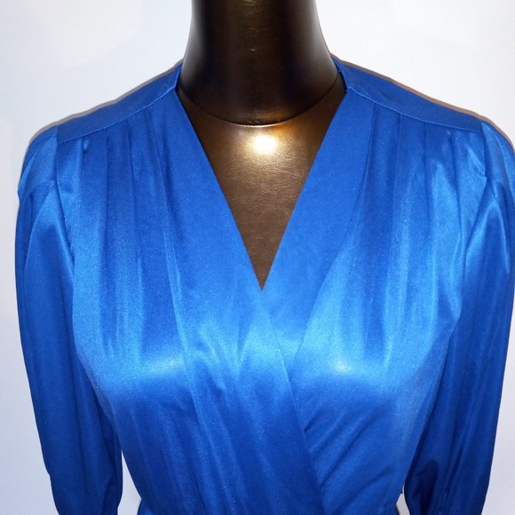 ruffled wrap dress, blouson sleeves, vintage from late 70s-80s, made in Canada - Picture 8 of 16